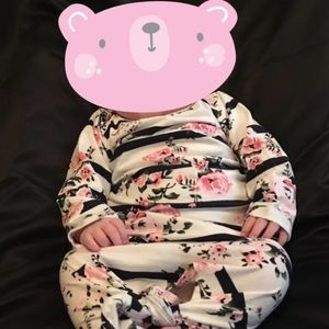 Cute baby sac - 6-12mos size 80 mos